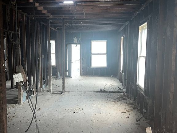 3rd image of 1138 Park Ave