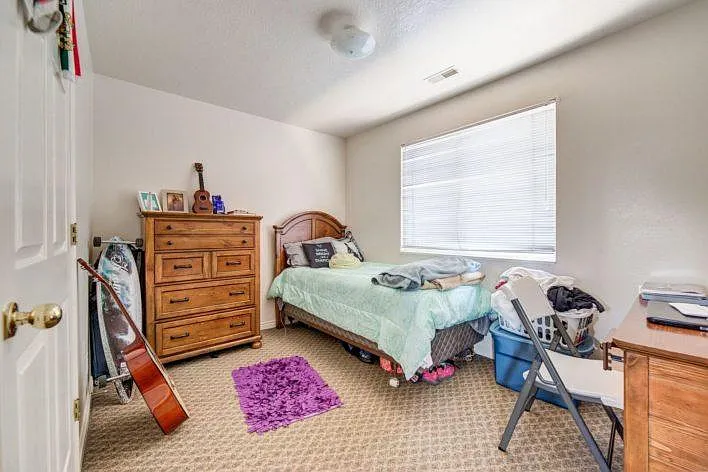746 N 200 E #6 — Photo 9