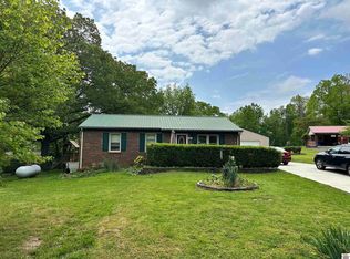 1115 S Tanyard Rd, Cadiz, KY 42211