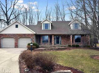 13584 Burr Oak Rd, Bloomington, IL 61705