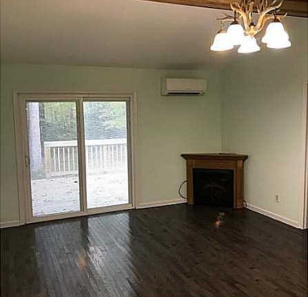 4th image of 7325 Holloman Dr