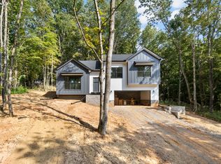 379 Edmondson Ferry Rd, Clarksville, TN 37040