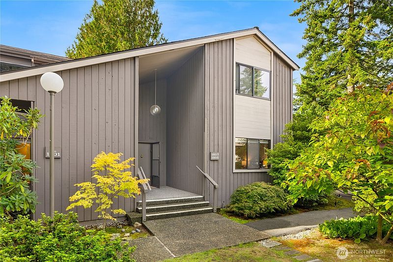 2nd image of 1605 NE 143rd Street