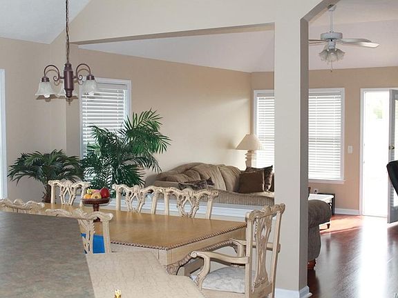 2nd image of 413 Glenmede Ln #1