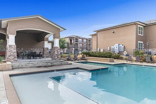Compass Pointe Photo 1