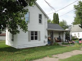 307 W John St, Knox, IN 46534