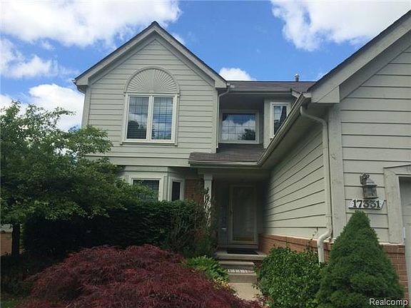 4th image of 17331 Lake View Cir #83