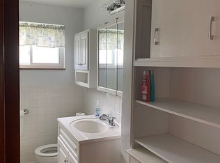 110 Seminary Ave, Oakdale, PA 15071