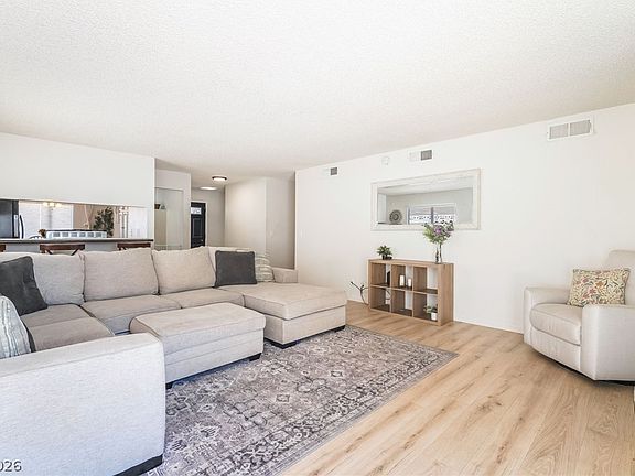 5th image of 6999 Mountain Moss Dr