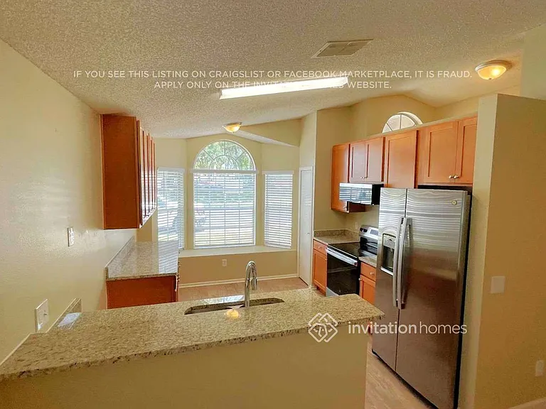 924 N Grant St — Photo 4