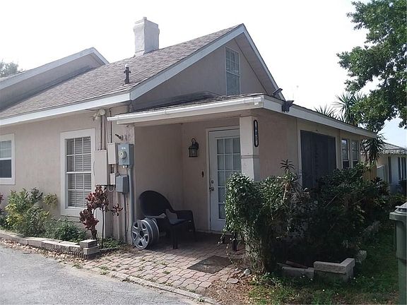 2nd image of 685 Minneola Ave