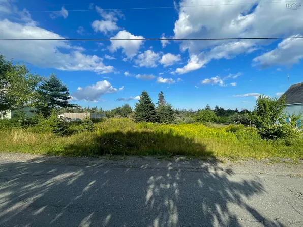 22 Lorway St, Louisbourg, NS B1C 2K1