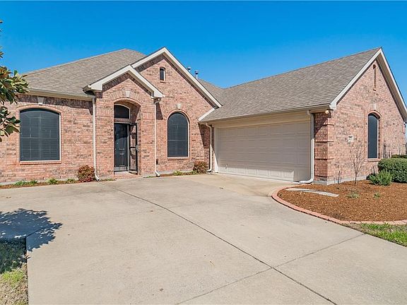 3rd image of 3421 Woodheights Ct