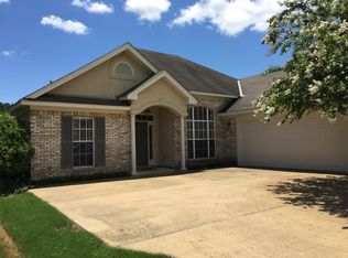 1406 Hallwood Ln, Montgomery, AL 36117