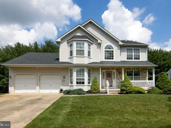 55 Glen Burnie Dr, Sicklerville, NJ 08081