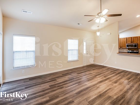 5th image of 634 Savannah River Dr