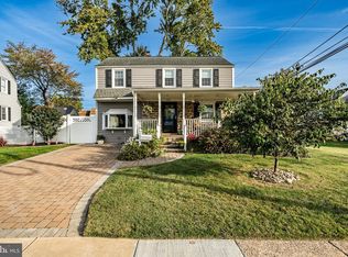 2202 Clayton Rd, Morton, PA 19070