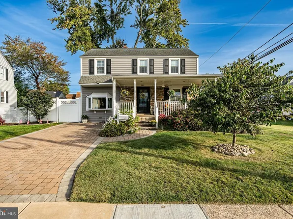 2202 Clayton Rd, Morton, PA 19070