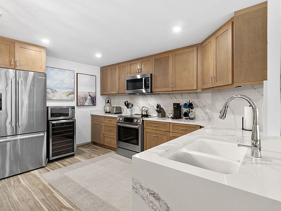 2nd image of 4020 Galt Ocean Dr APT 1504