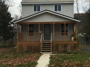 15 Champlain Ave, Whitehall, NY 12887