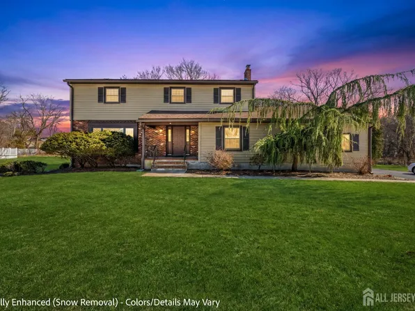 11 Gunpowder Dr, East Brunswick, NJ 08816