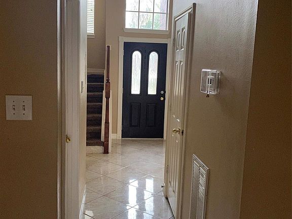 4th image of 4163 Surreydon Dr