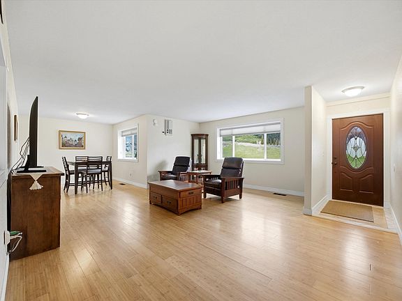 4th image of 267 Mata Rd