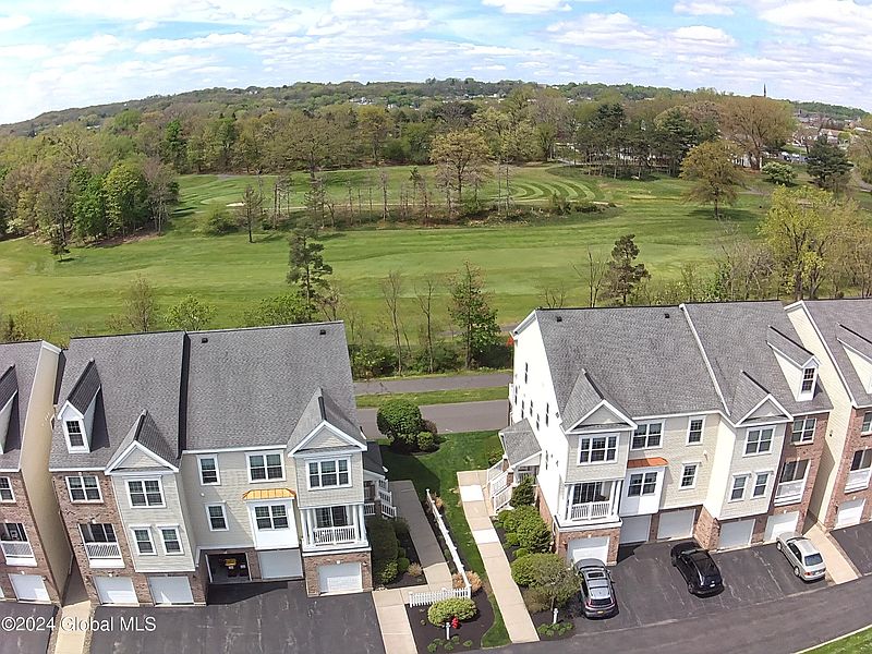 2nd image of 3208 Admirals Walk Drive