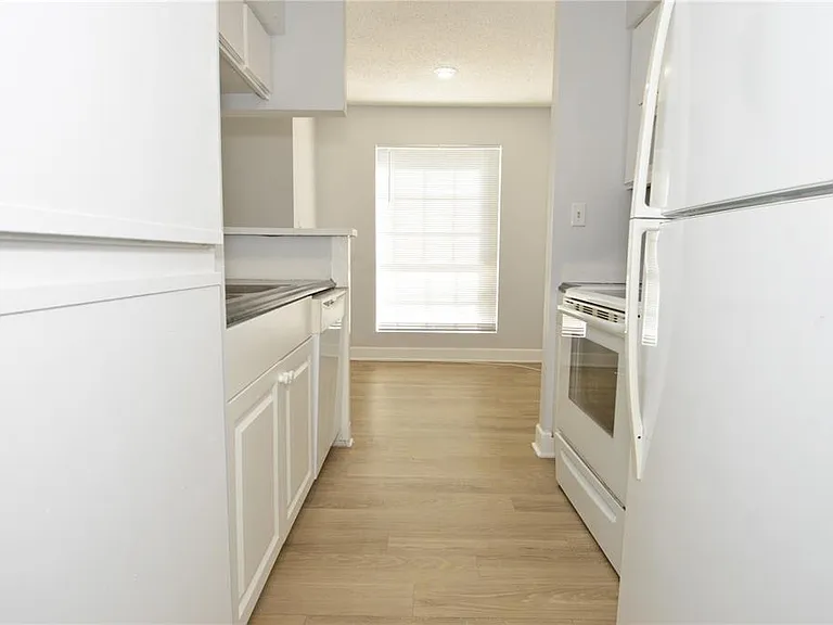 8758 Mallard Reserve Dr #101 — Photo 10