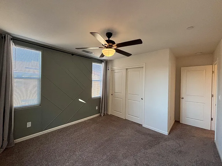 827 Fir St W — Photo 30