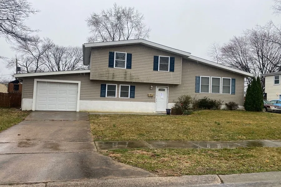 111 Rustic Dr photo 1