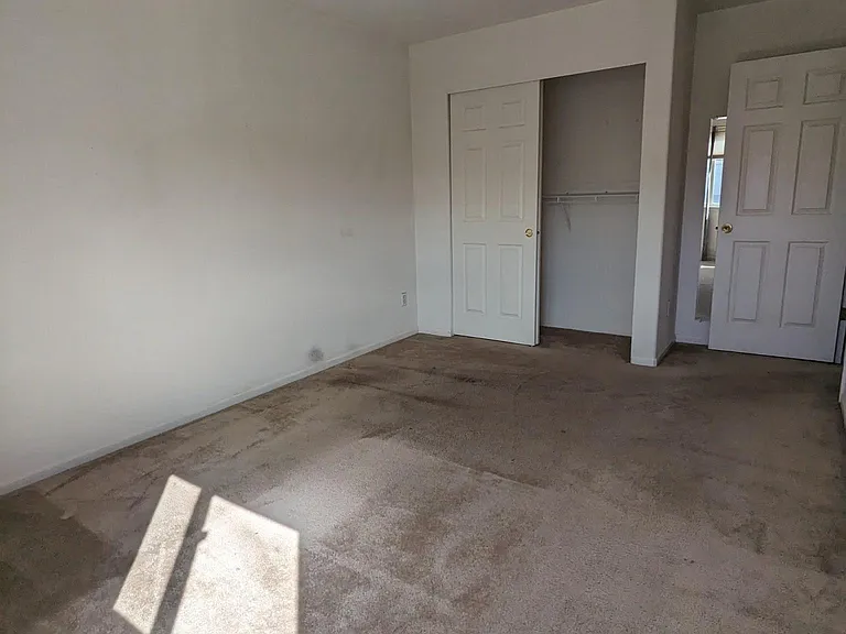 4447 Lyndenwood Point — Photo 20
