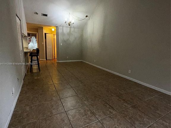 4th image of 1076 Coral Club Dr #1076