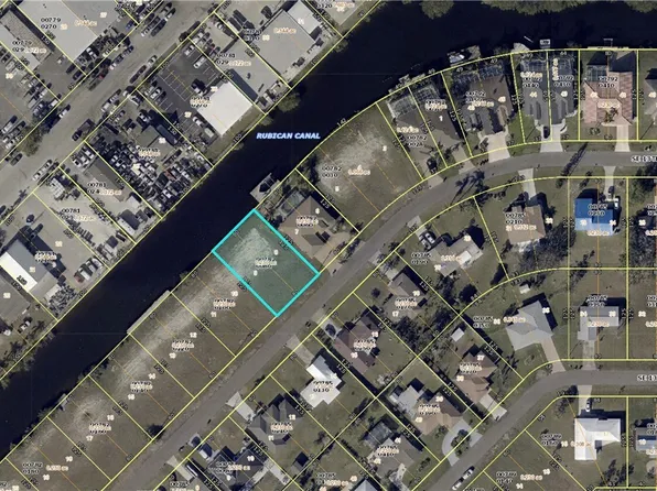 1016 SE 13th Ave, Cape Coral, FL 33990