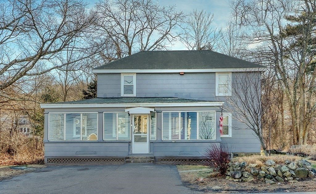229 Oak St, Wakefield, MA 01880 Zillow