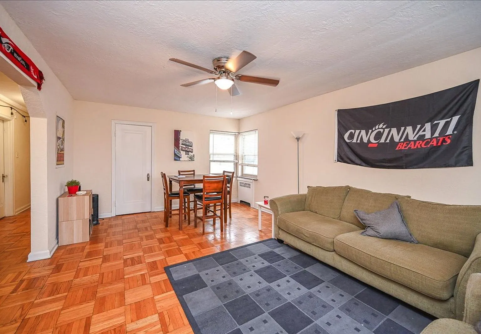 2 bed, 1.0 bath, 800 sqft, $1,150 — Photo 3