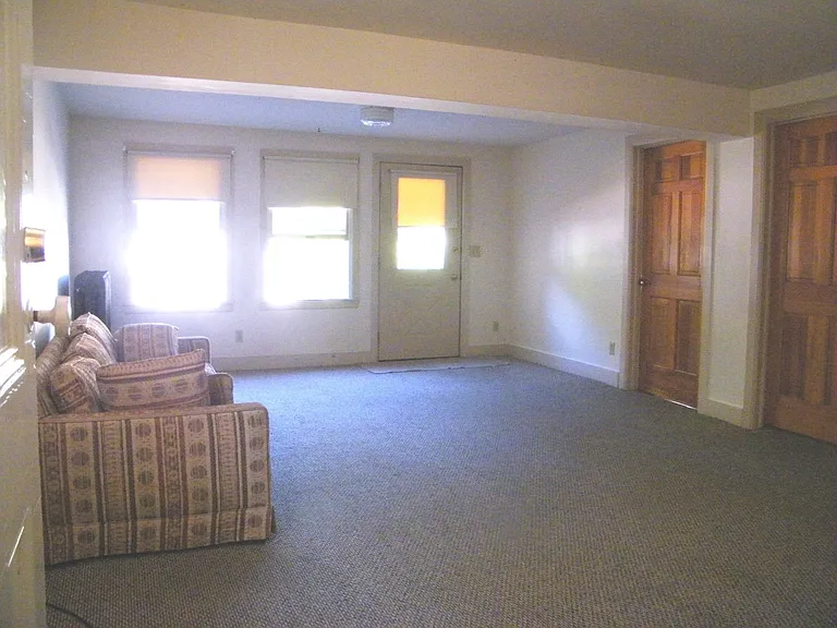 204 W Spencer St #1 — Photo 2