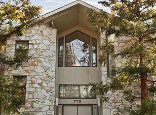 770 Apple Ridge Rd, Franklin Lakes, NJ 07417