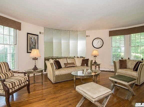 4th image of 71 Wilmington Dr
