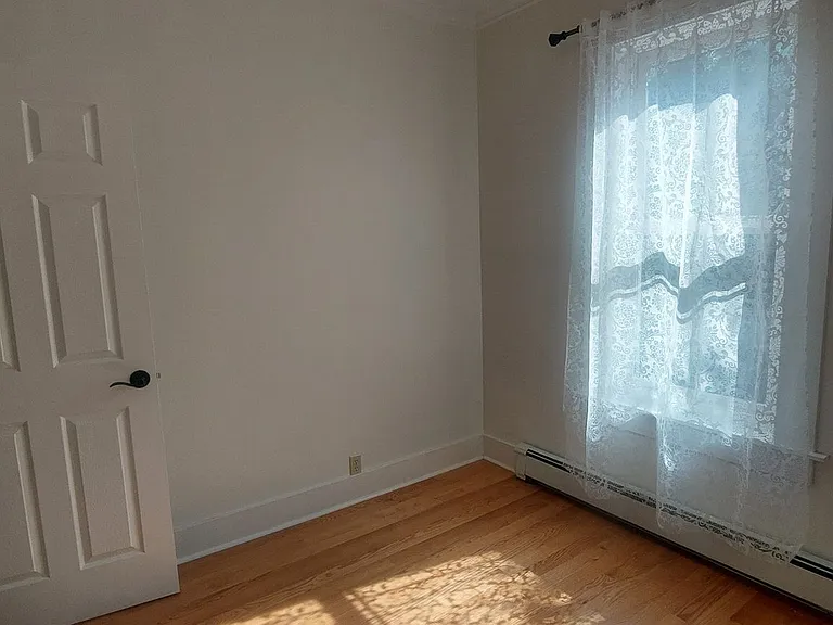 1614 Eldridge Ave — Photo 13