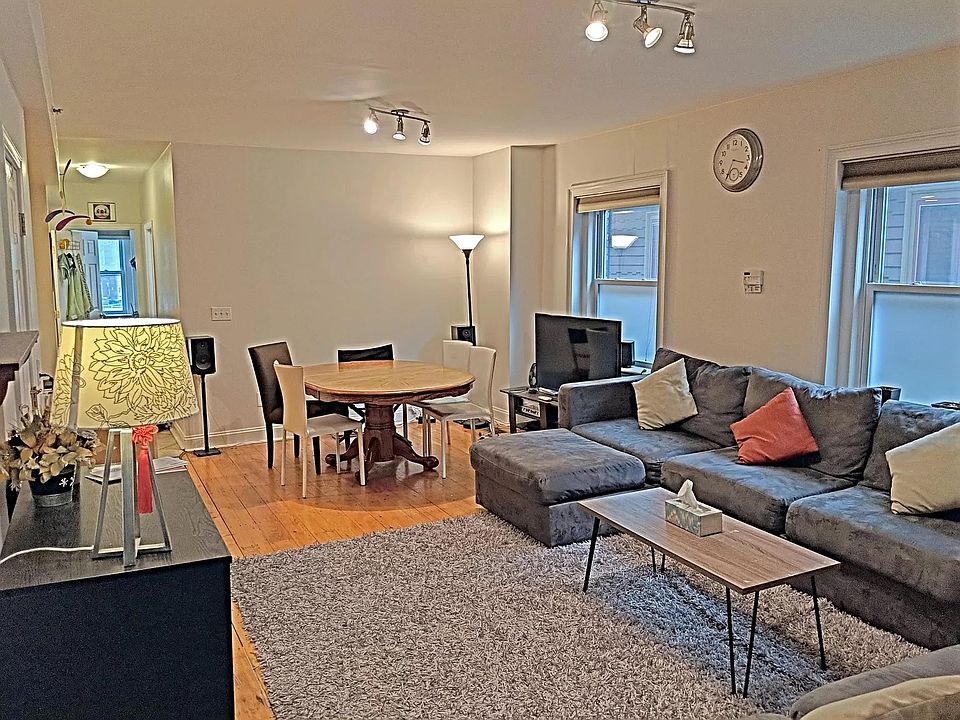 Living Room facing back 2 BRs and full bath.