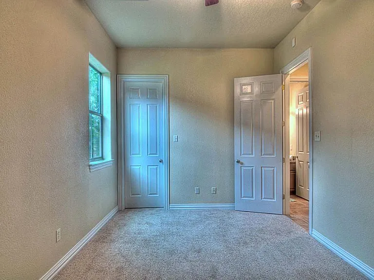 3505 Jackson St — Photo 5
