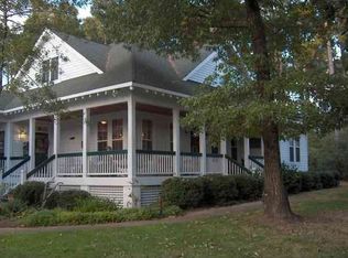 154 N Fearing Pl, Manteo, NC 27954