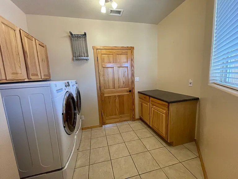 6809 Chapingo Rd NE — Photo 32
