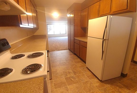 5th image of 530 13th St NE #6