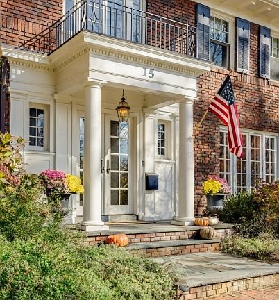 2nd image of 15 Lincoln St