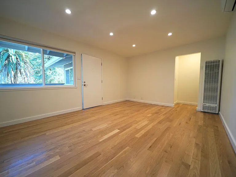 806 Fulton — Photo 11