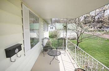 5th image of 1009 E Vine St