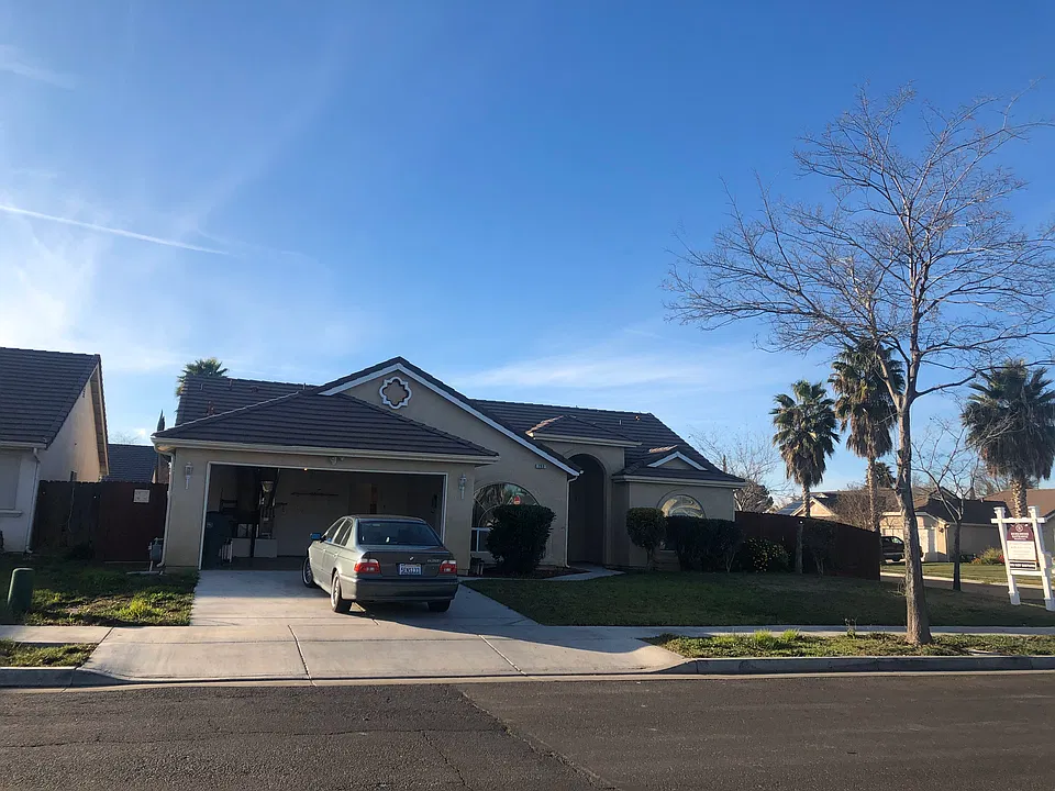 753 Fairmont Dr