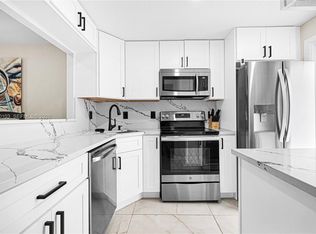 400 SE 10th St APT 105, Deerfield Beach, FL 33441